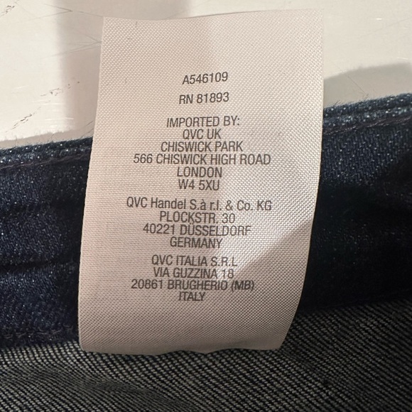 Women’s Indigo Raw Hem Jeans NWT Denim Casual Stretchy Comfy Dark Wash Sz 4P - Picture 8 of 9